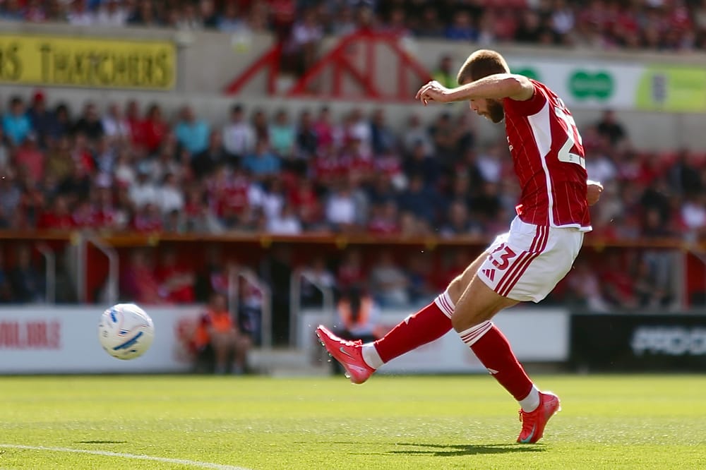aaron drinan goal cheltenham 4224323