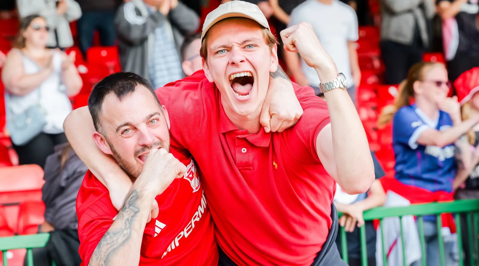 Town fans 3
