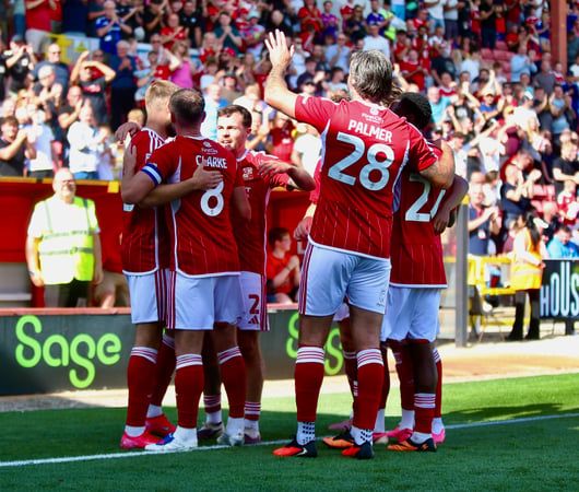 swindon town cheltenham celebration 234j32i432